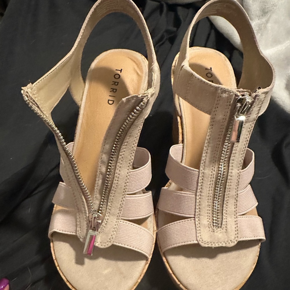 Torrid BNWOT tags wedges size 7.5